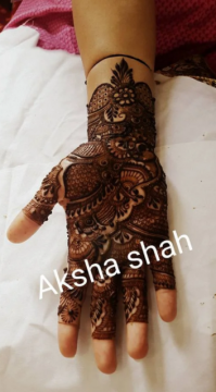 AkshaShah  MehandiDesigner 