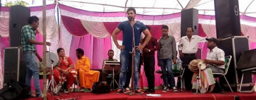 Manie 	Sidhu 